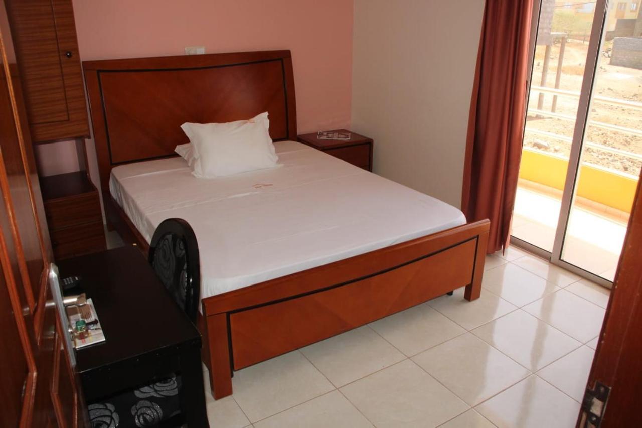 Restaurante Residencial Nova Cidade Porto Novo  Ngoại thất bức ảnh
