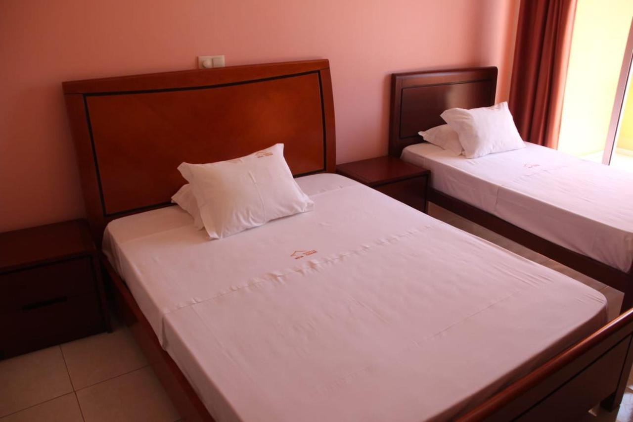 Restaurante Residencial Nova Cidade Porto Novo  Ngoại thất bức ảnh