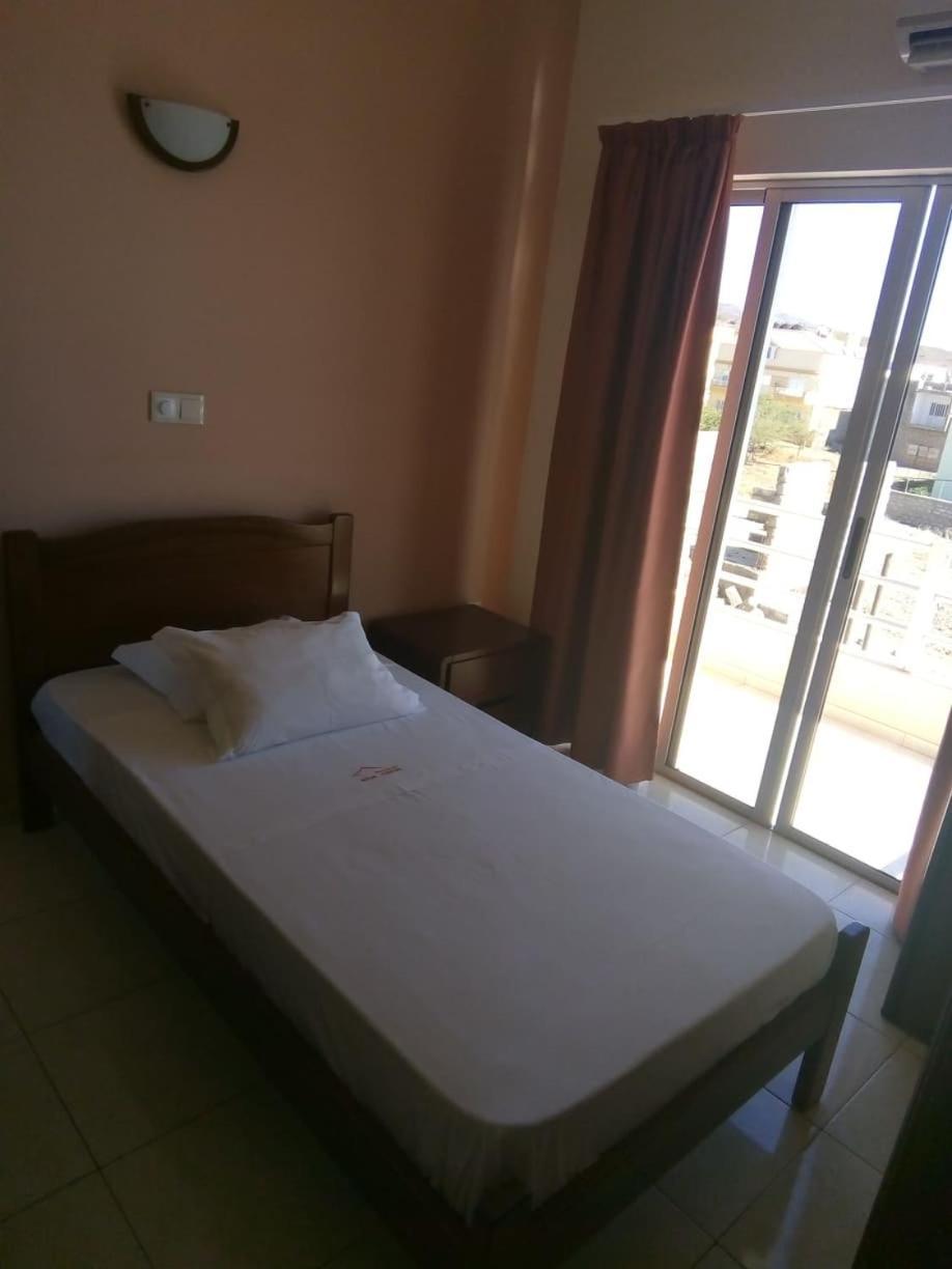 Restaurante Residencial Nova Cidade Porto Novo  Ngoại thất bức ảnh