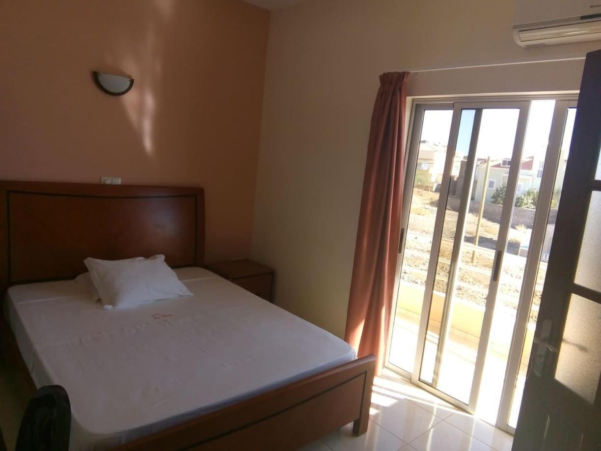 Restaurante Residencial Nova Cidade Porto Novo  Ngoại thất bức ảnh